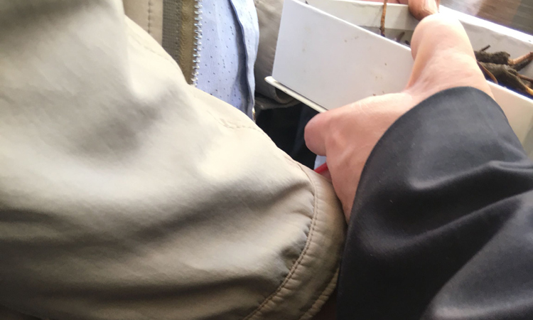 青海蟲草市場(chǎng)內(nèi)交易現(xiàn)場(chǎng)圖片